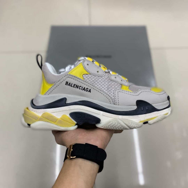 BALENCIAGA TRIPLE S TRAINERS - BB22 - Image 7