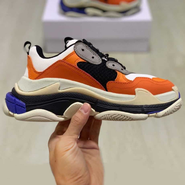 BALENCIAGA TRIPLE S TRAINERS - BB24 - Image 2