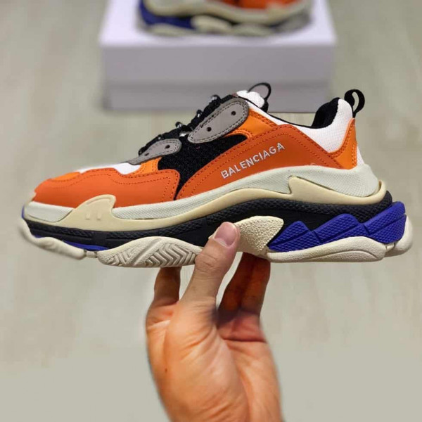 BALENCIAGA TRIPLE S TRAINERS - BB24 - Image 8