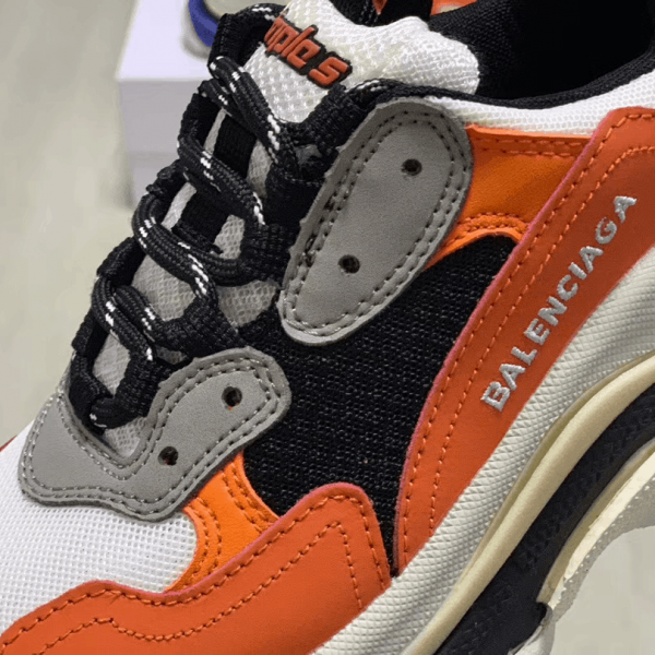 BALENCIAGA TRIPLE S TRAINERS - BB24 - Image 5