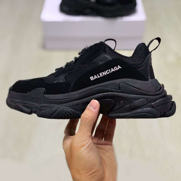 BALENCIAGA TRIPLE S TRAINERS - BB26 - Image 2