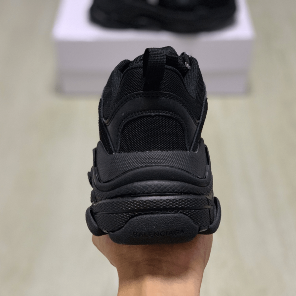 BALENCIAGA TRIPLE S TRAINERS - BB26 - Image 4