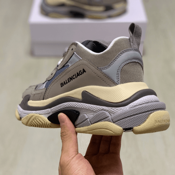 BALENCIAGA TRIPLE S TRAINERS - BB27 - Image 5