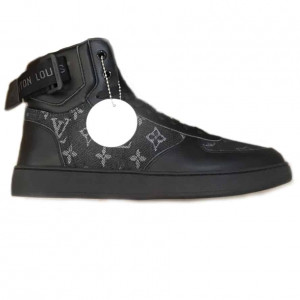 LOUIS VUITTON RIVOLI BOOTS - LSVT77