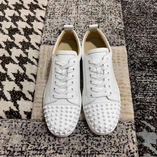 CHRISTIAN LOUBOUTIN LOW TOP SNEAKER - CL5 - Image 2