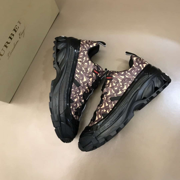 BURBERRY MONOGRAM PRINT ARTHUR SNEAKERS - BBR33 - Image 4