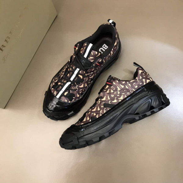 BURBERRY MONOGRAM PRINT ARTHUR SNEAKERS - BBR33 - Image 3