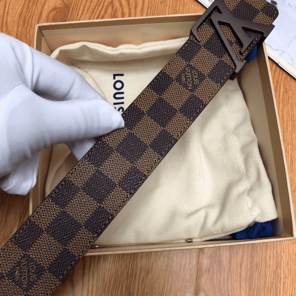 LOUIS VUITTON DAMIER EBENE LV INITIALES BELT - B31 - Image 6