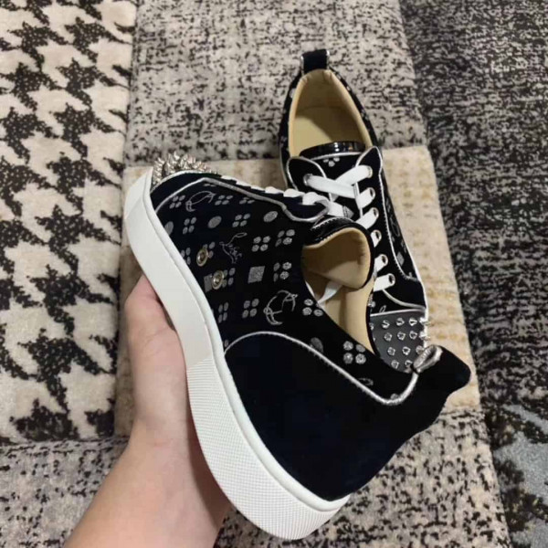 CHRISTIAN LOUBOUTIN LOW TOP SNEAKER - CL74 - Image 6