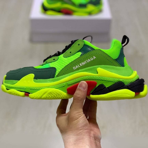 BALENCIAGA TRIPLE S TRAINERS - BB34 - Image 2