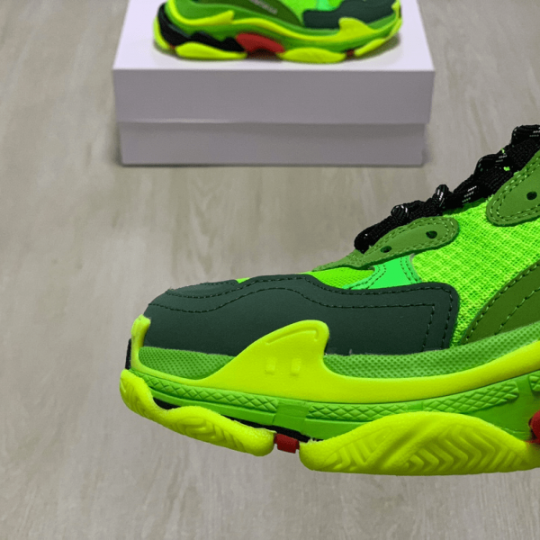 BALENCIAGA TRIPLE S TRAINERS - BB34 - Image 5