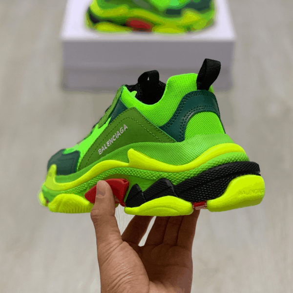 BALENCIAGA TRIPLE S TRAINERS - BB34 - Image 4