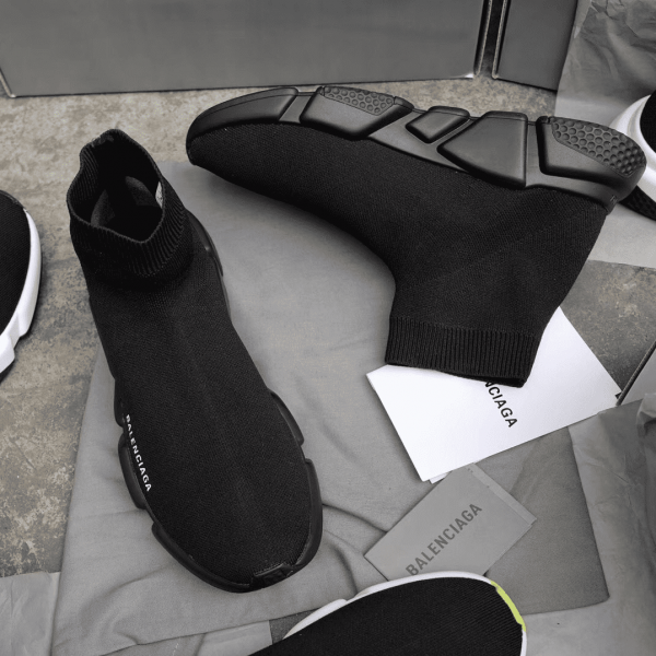 BALENCIAGA SPEED TRAINER TRIPLE BLACK - BB11 - Image 5