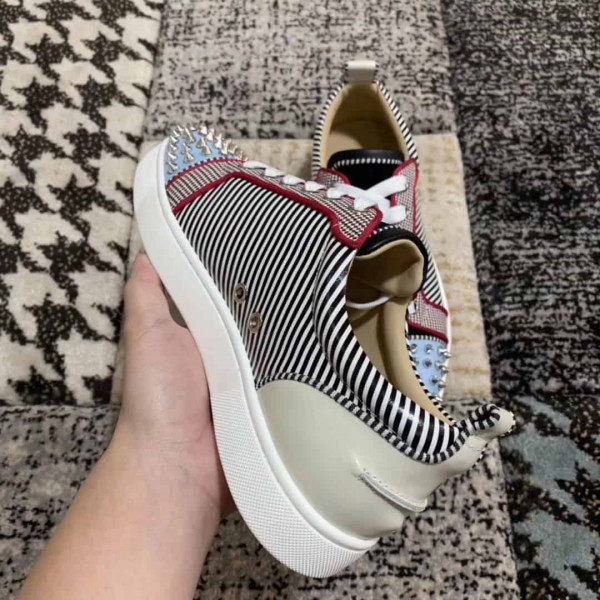 CHRISTIAN LOUBOUTIN LOW TOP SNEAKER  - CL66 - Image 5
