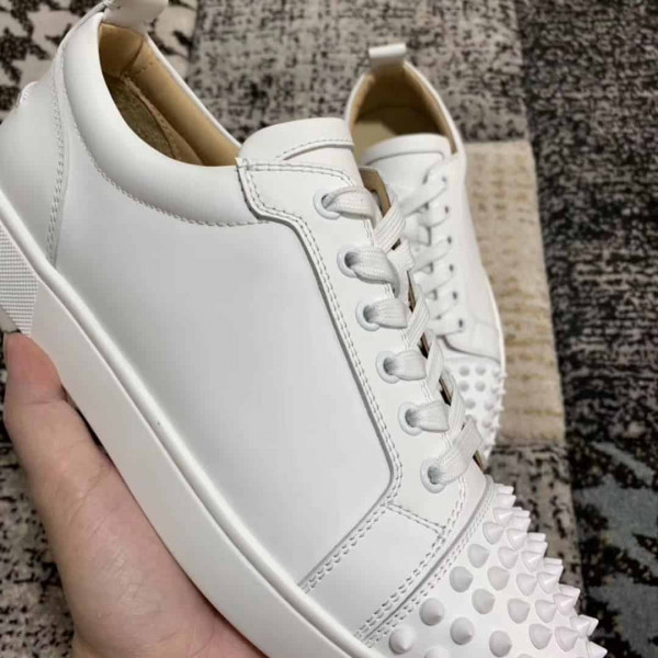 CHRISTIAN LOUBOUTIN LOW TOP SNEAKER - CL5 - Image 4