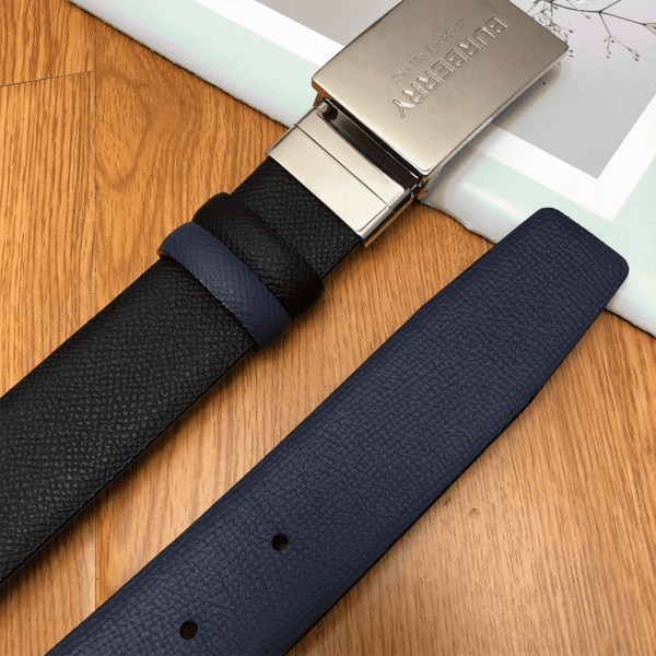 BURBERRY REVERSIBLE PLAQUE BUCKLE GRAINY LEATHER BELT - B25 - Image 4