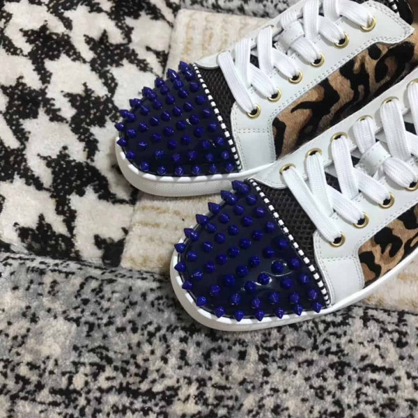 CHRISTIAN LOUBOUTIN LOW TOP SNEAKER - CL26 - Image 4