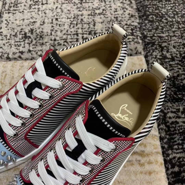CHRISTIAN LOUBOUTIN LOW TOP SNEAKER  - CL66 - Image 3