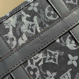 LOUIS VUITTON TRUNK MESSENGER MONOGRAM CANVAS M57282