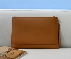 FENDI CLUTCH - WFB015