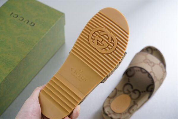 GUCCI SLIDE SANDALS - GCS07 - Image 9