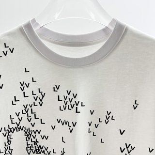 Louis Vuitton 2022 3D Graphic Printed Alphabet T-Shirt - LSVT54 - Image 2