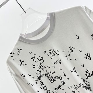 Louis Vuitton 2022 3D Graphic Printed Alphabet T-Shirt - LSVT54 - Image 3