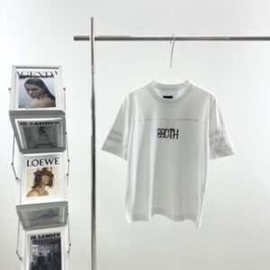 Givenchy Graffiti T-shirt - GVS39