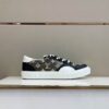 LOUIS VUITTON SNEAKERS - LSVT163