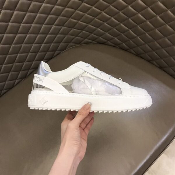 LOUIS VUITTON SNEAKERS - LSVT160