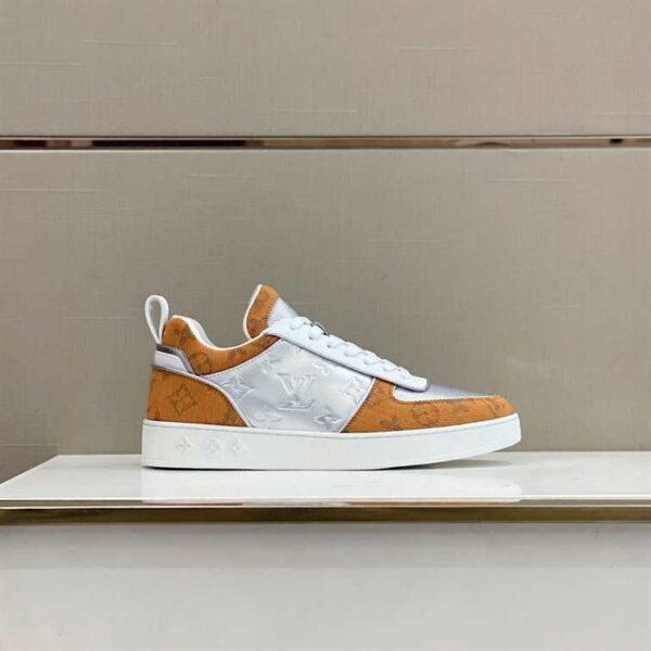 LOUIS VUITTON SNEAKERS - LSVT162
