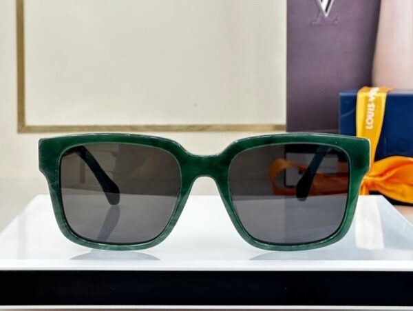 LV SUNGLASSES - GLS04 - Image 18