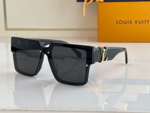 LV SUNGLASSES - GLS05 - Image 9