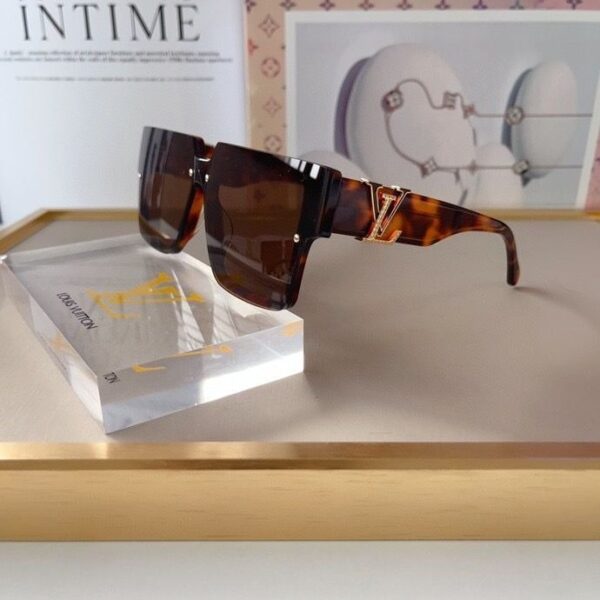 LV SUNGLASSES - GLS06 - Image 9