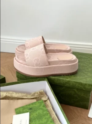 WOMEN'S JUMBO GG PLATFORM SLIDE SANDAL - GCS21