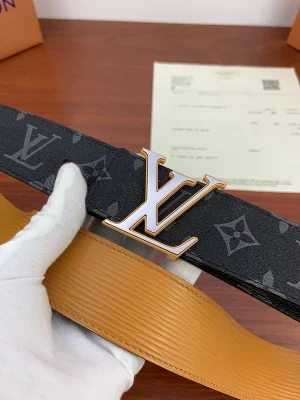 LOUIS VUITTON BELT - B0192
