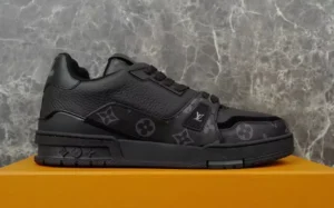 LOUIS VUITTON TRAINER SNEAKERS – LSVT401