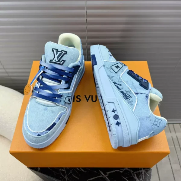 LOUIS VUITTON TRAINER SNEAKERS – LSVT405