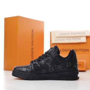LOUIS VUITTON TRAINER SNEAKERS – LSVT406