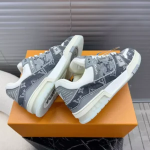 LOUIS VUITTON TRAINER SNEAKERS – LSVT408
