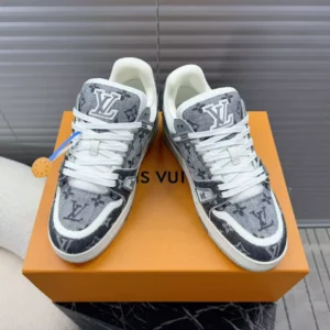 LOUIS VUITTON TRAINER SNEAKERS – LSVT408