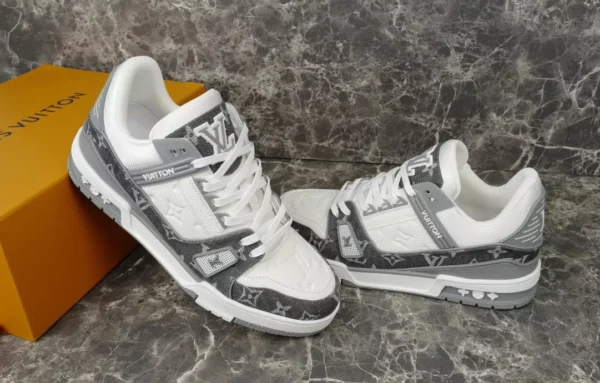 LOUIS VUITTON TRAINER SNEAKERS – LSVT409