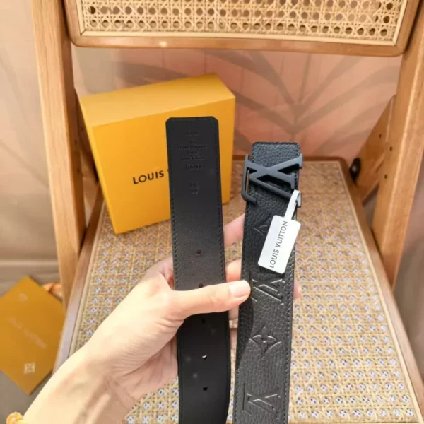 LOUIS VUITTON BELT - B0314