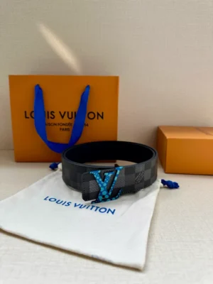 LOUIS VUITTON BELT - B0315
