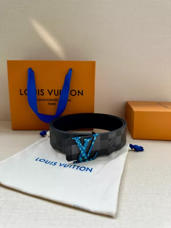 LOUIS VUITTON BELT - B0315