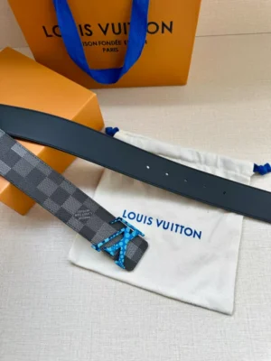 LOUIS VUITTON BELT - B0315