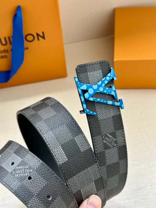 LOUIS VUITTON BELT - B0315