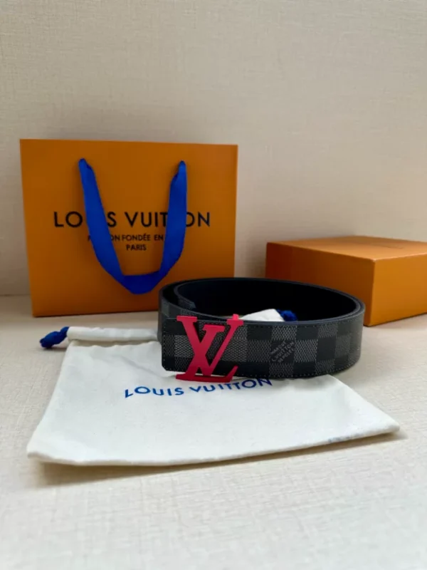 LOUIS VUITTON BELT - B0316