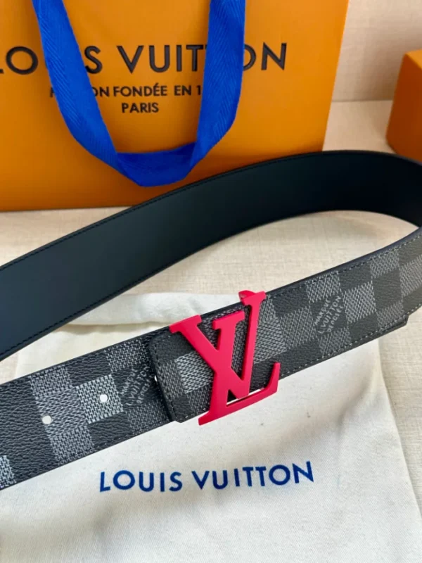 LOUIS VUITTON BELT - B0316