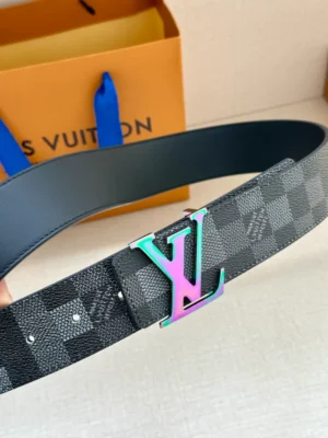 LOUIS VUITTON BELT - B0318